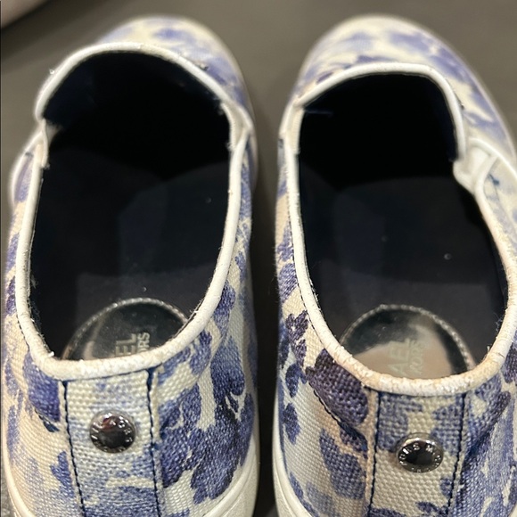 Michael Kors women’s Keaton slip on Sneakers size 7.5 GUC - Picture 4 of 8